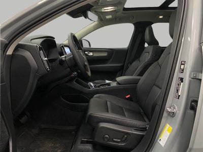2026 Volvo XC40 B5 AWD Plus