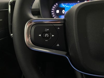 2026 Volvo XC40 B5 AWD Plus