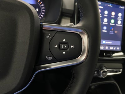 2026 Volvo XC40 B5 AWD Plus