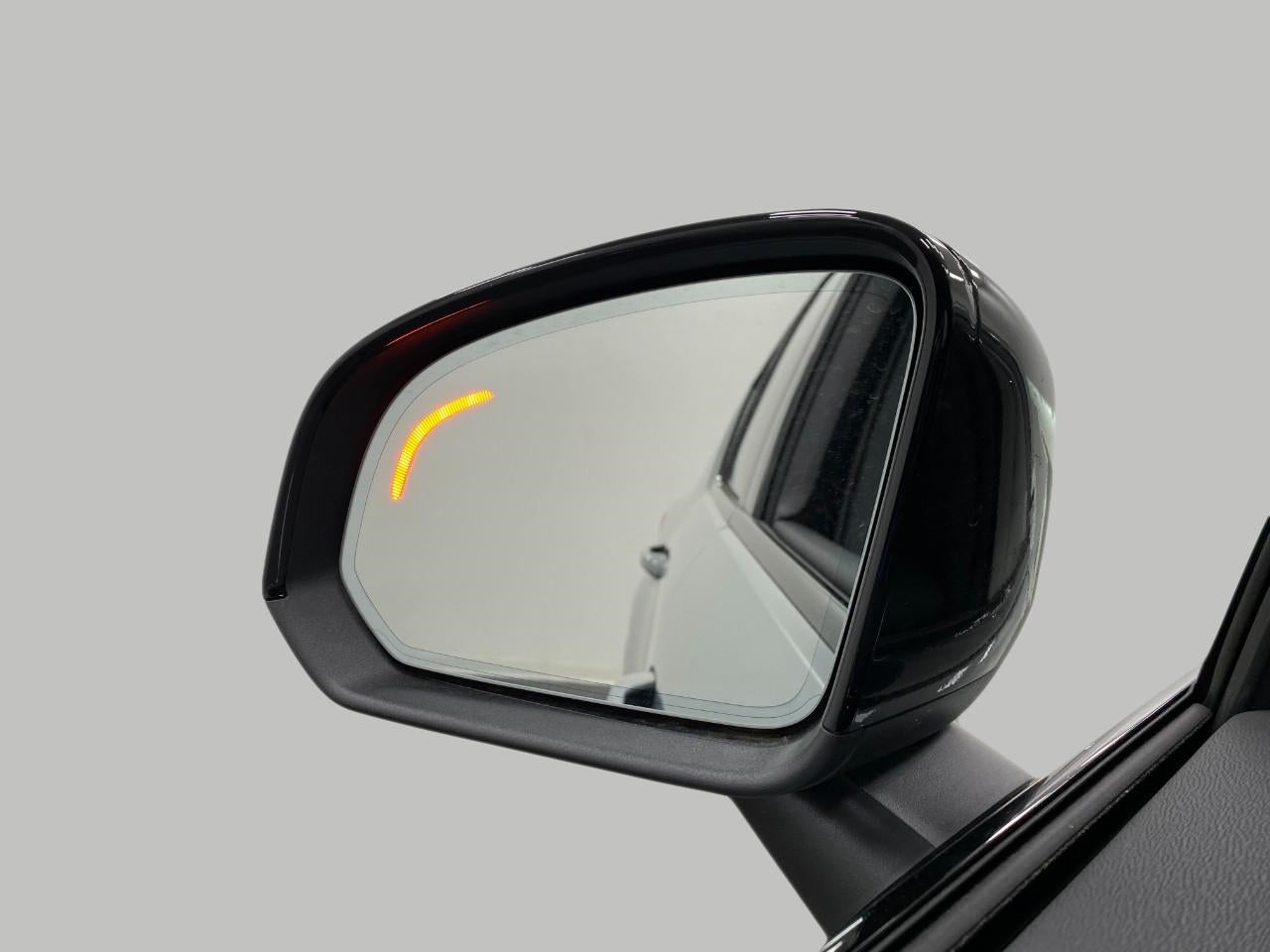 2026 Volvo XC40 B5 AWD Plus