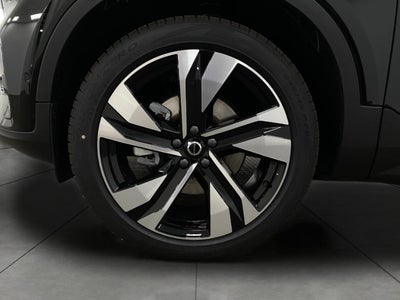 2026 Volvo XC40 B5 AWD Ultra