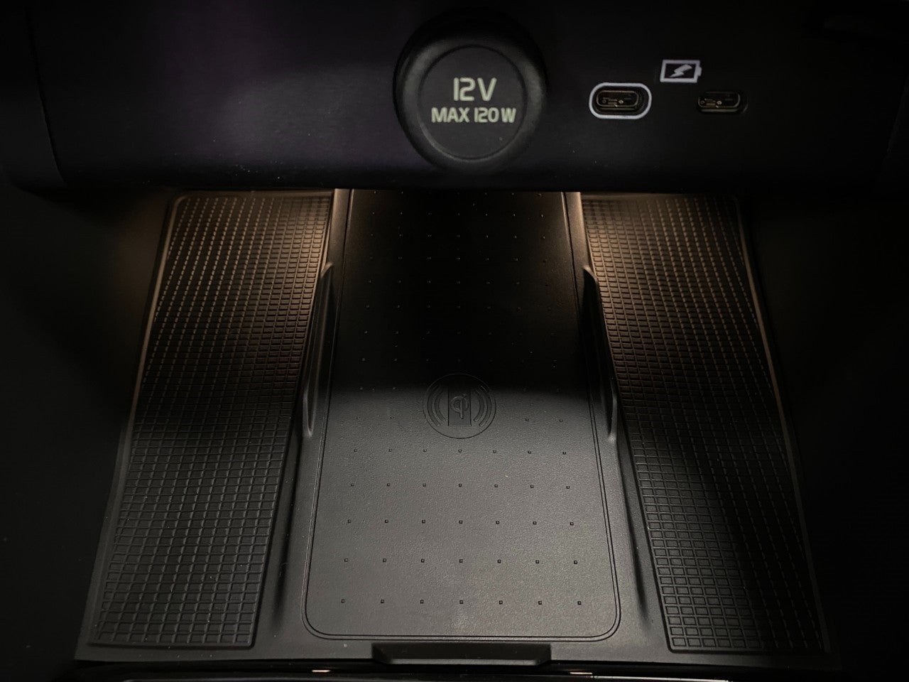 2026 Volvo XC40 B5 AWD Ultra