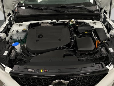 2026 Volvo XC40 B5 AWD Ultra