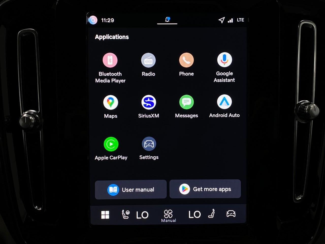 2026 Volvo XC40 B5 AWD Ultra