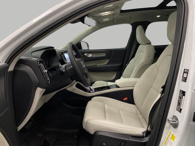 2026 Volvo XC40 B5 AWD Ultra