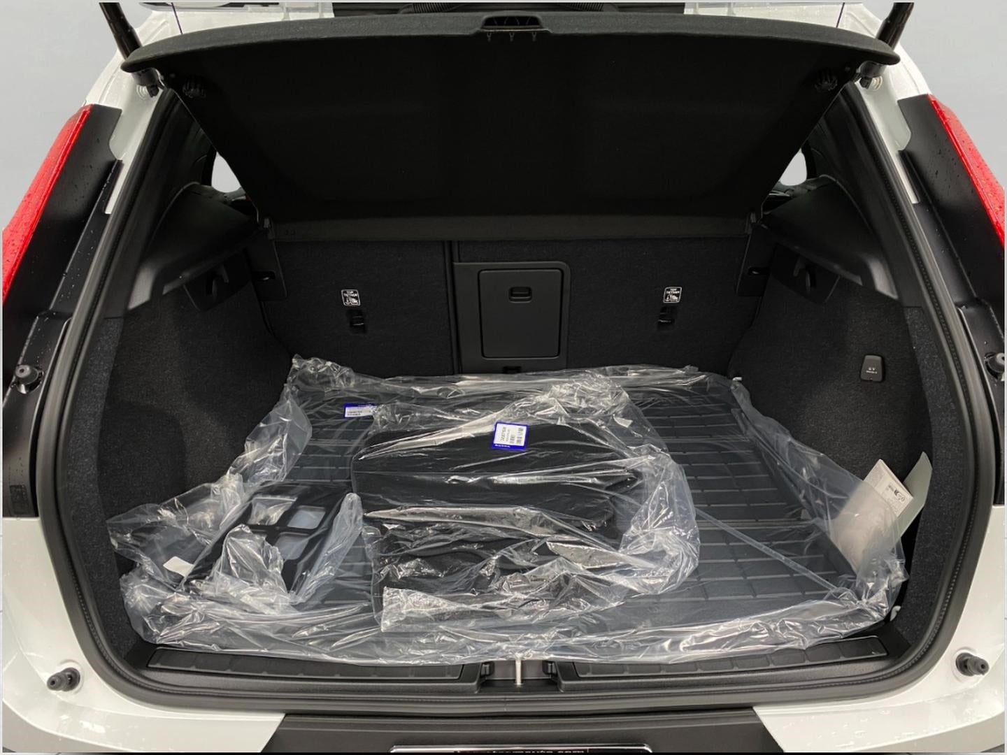 2026 Volvo XC40 B5 AWD Ultra