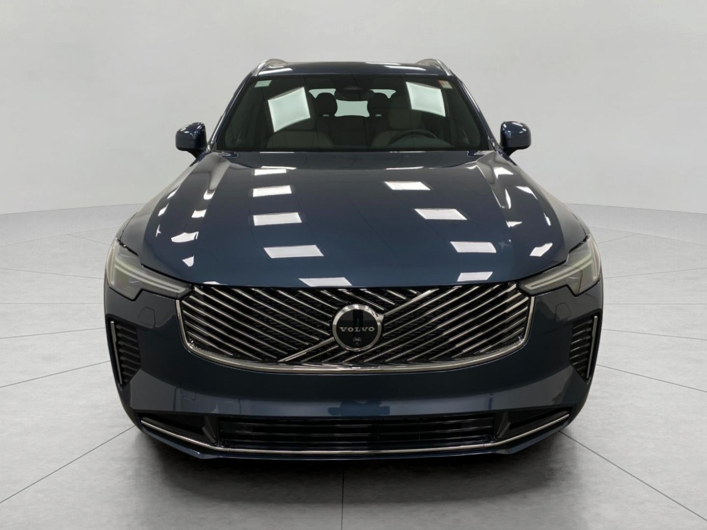 2026 Volvo XC90 B5 AWD Plus 7-Seater