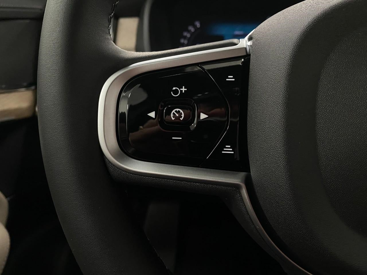 2026 Volvo XC90 B5 AWD Plus 7-Seater