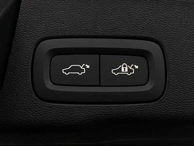 2026 Volvo XC60 B5 AWD Plus