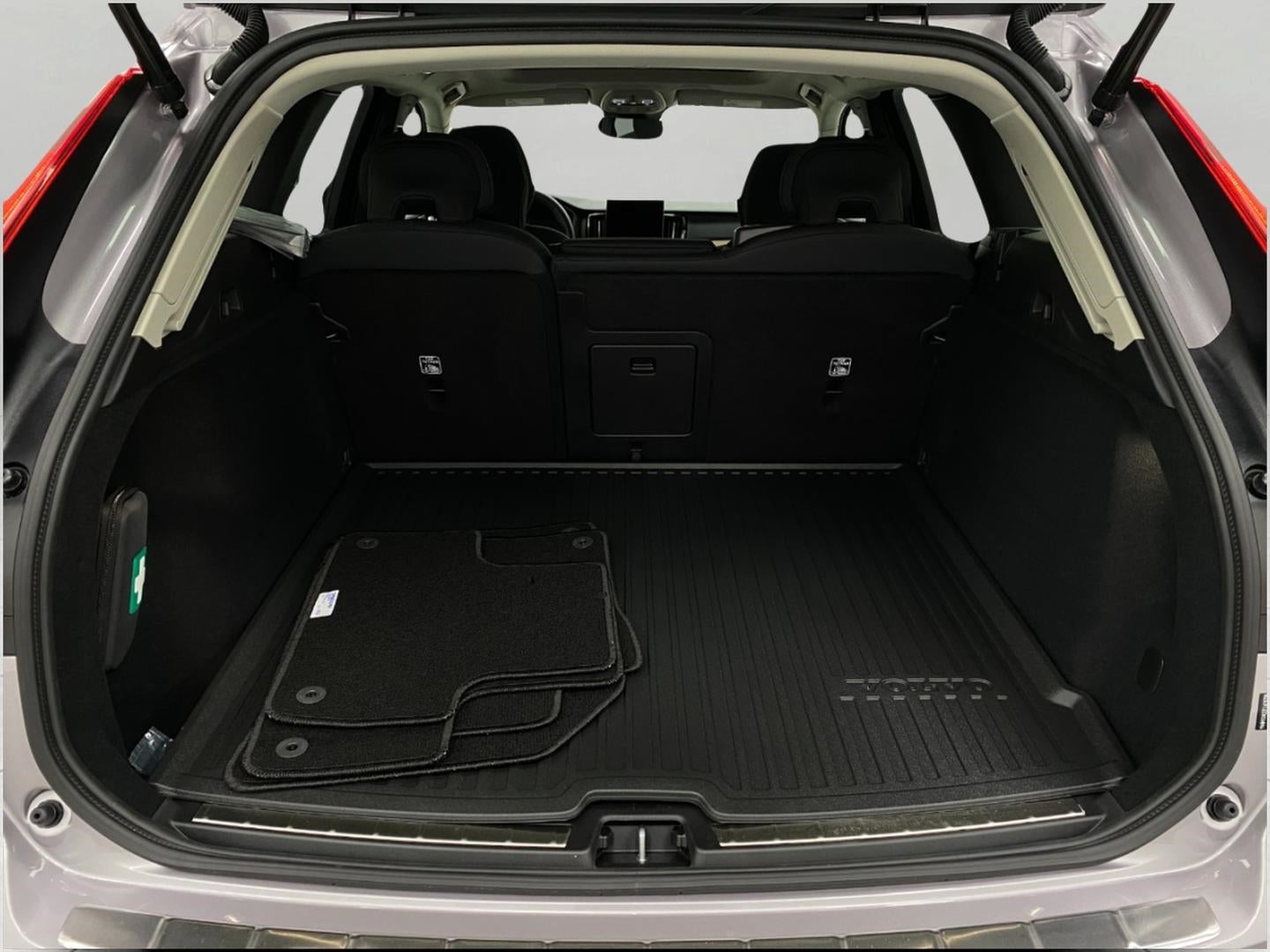 2026 Volvo XC60 B5 AWD Plus