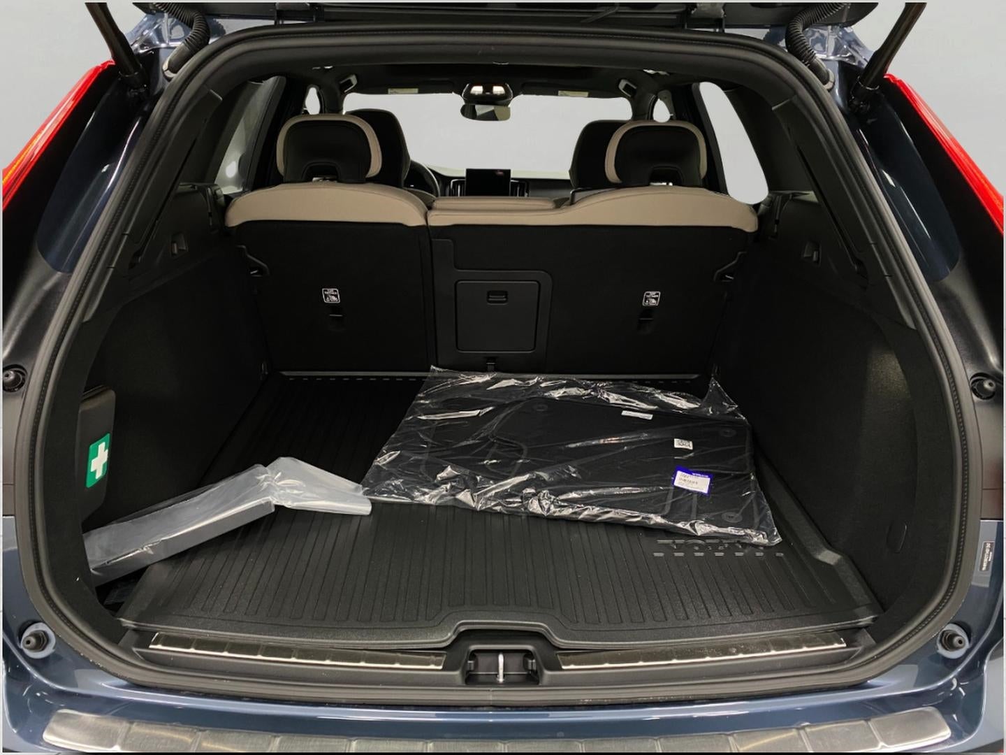 2026 Volvo XC60 B5 AWD Plus