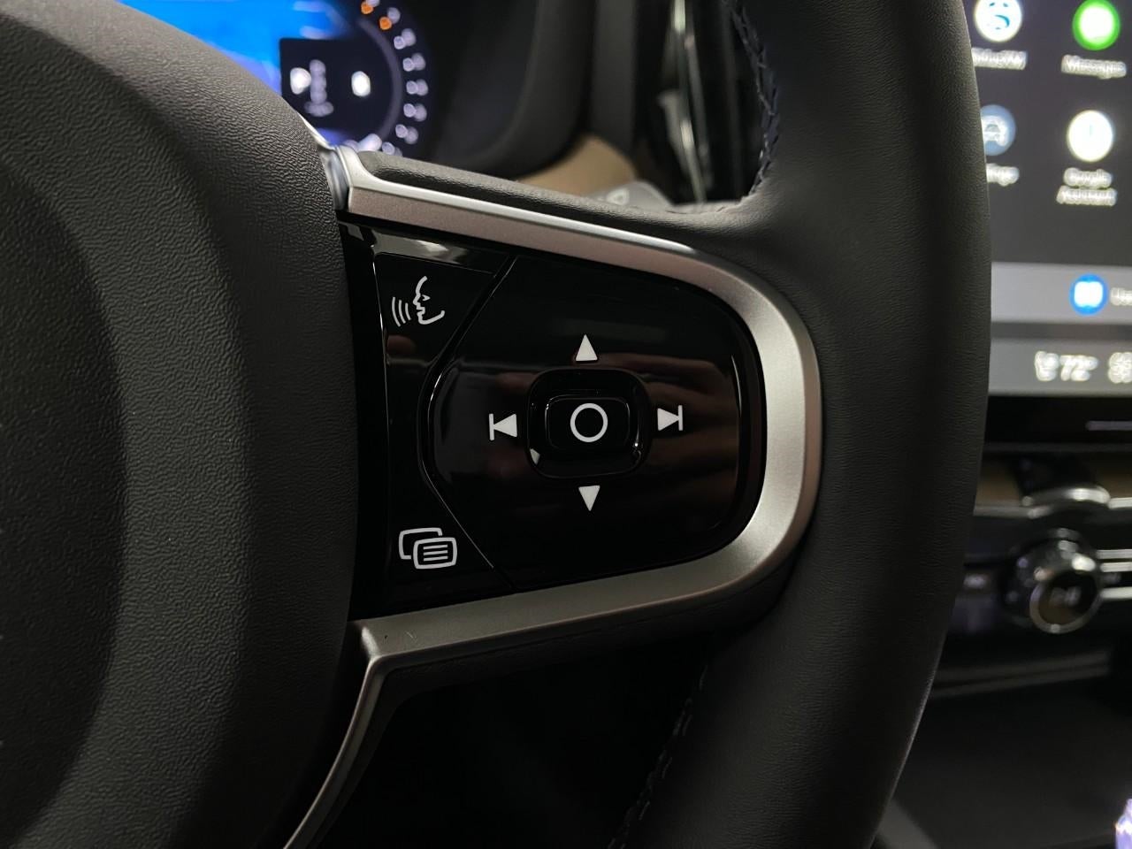 2026 Volvo XC60 B5 AWD Plus