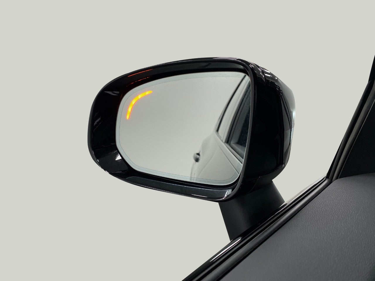 2026 Volvo XC60 B5 AWD Plus