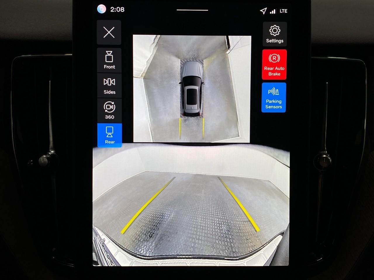 2026 Volvo XC60 B5 AWD Plus