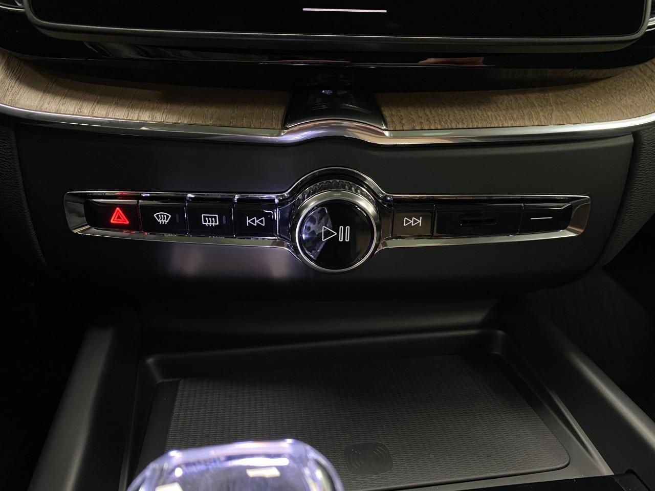 2026 Volvo XC60 B5 AWD Plus