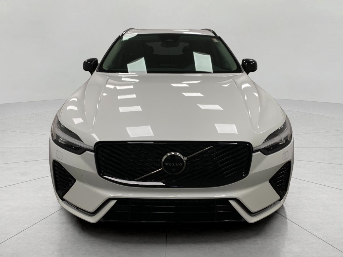 2026 Volvo XC60 B5 AWD Plus