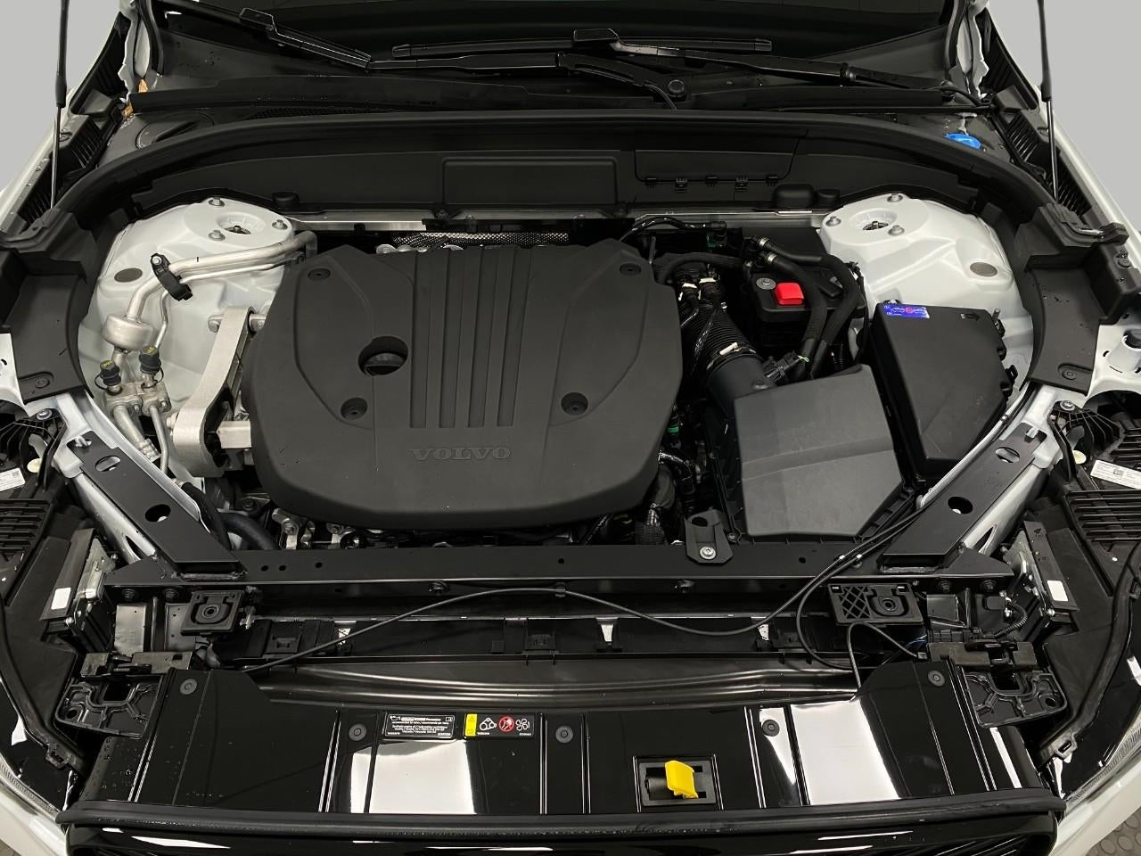 2026 Volvo XC60 B5 AWD Plus