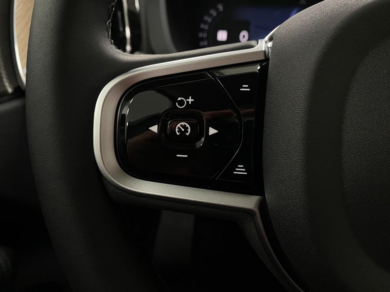 2026 Volvo XC60 B5 AWD Plus