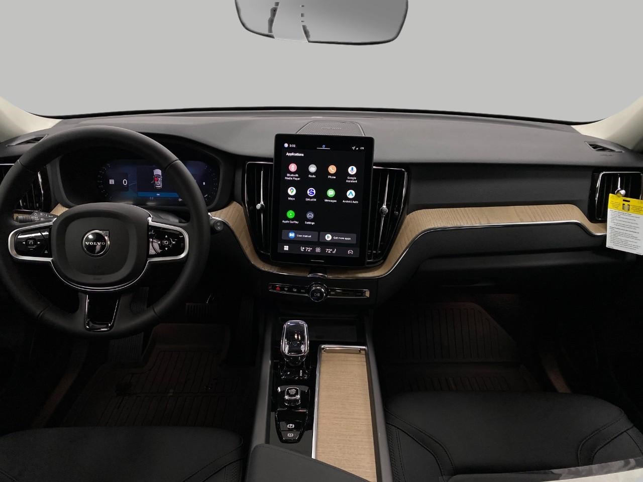 2026 Volvo XC60 B5 AWD Plus