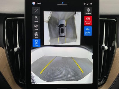 2026 Volvo XC60 B5 AWD Plus