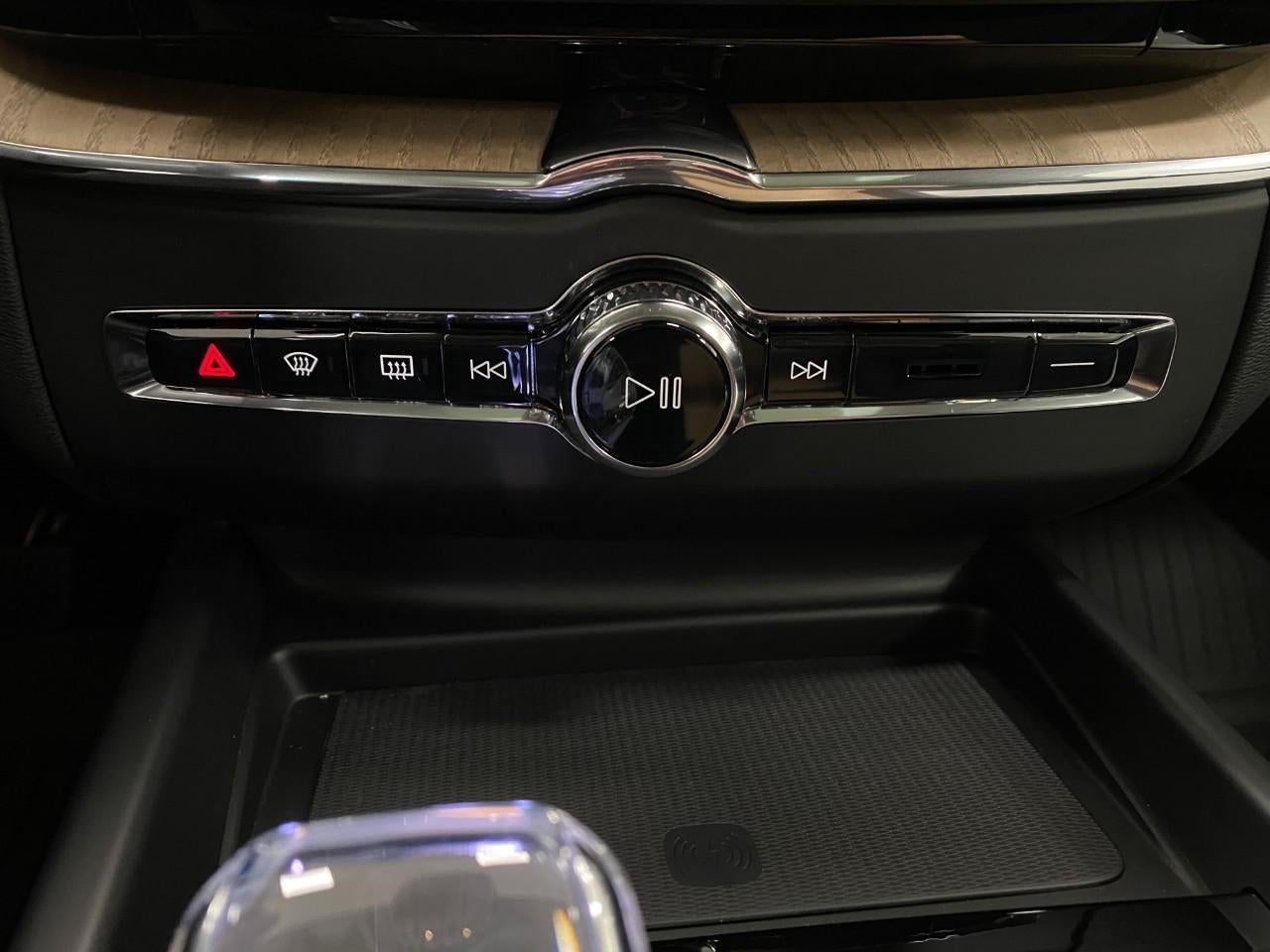 2026 Volvo XC60 B5 AWD Plus