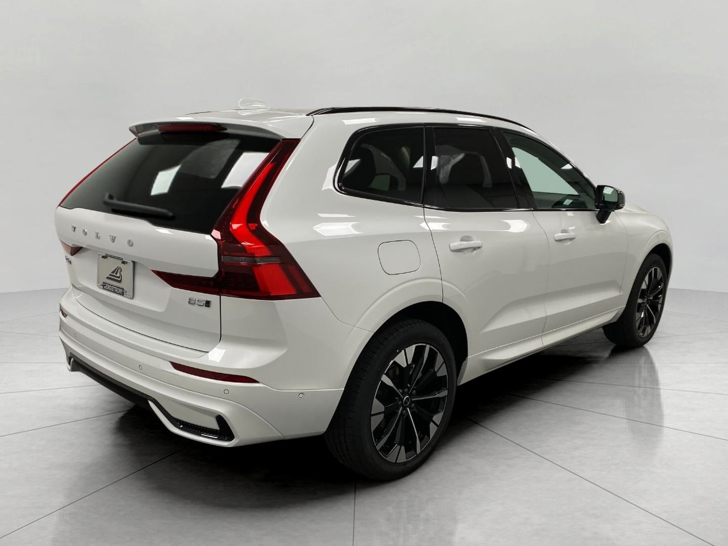 2026 Volvo XC60 B5 AWD Plus