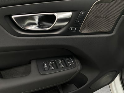 2026 Volvo XC60 B5 AWD Plus