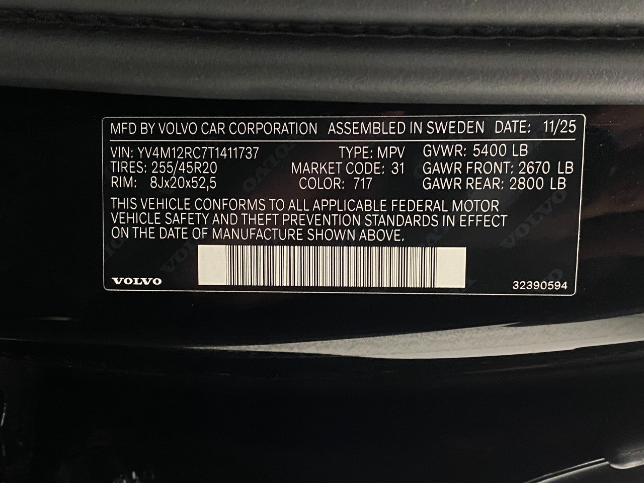 2026 Volvo XC60 B5 AWD Plus