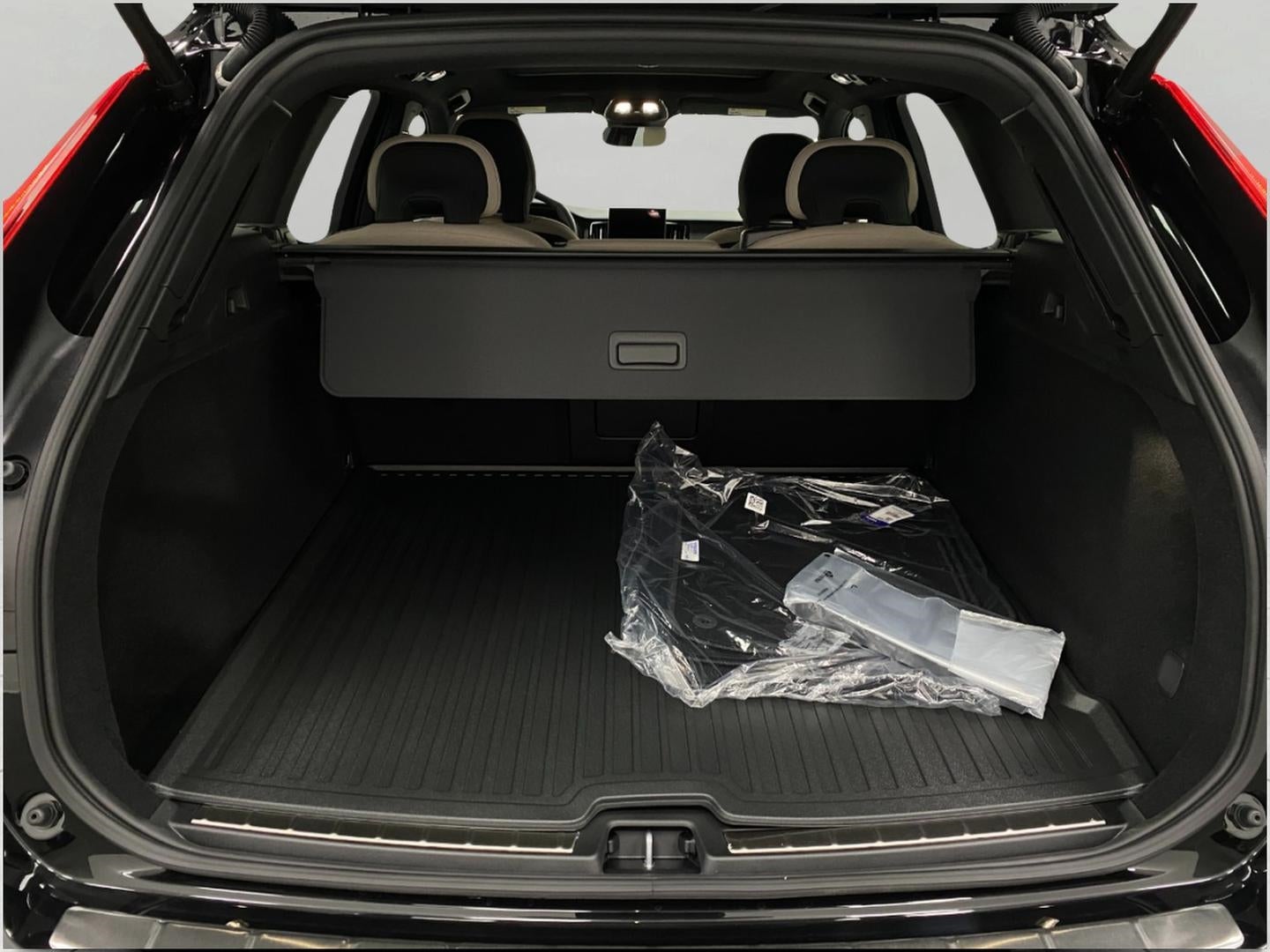 2026 Volvo XC60 B5 AWD Plus