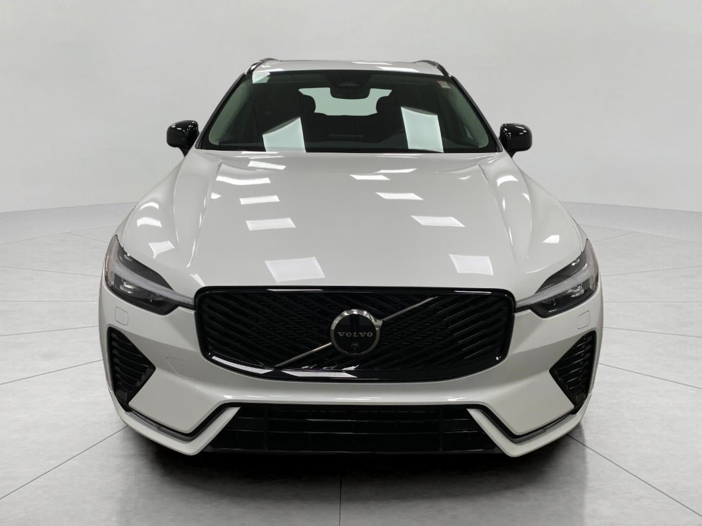 2026 Volvo XC60 B5 AWD Plus