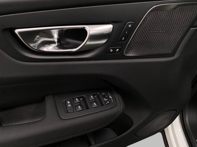 2026 Volvo XC60 B5 AWD Plus