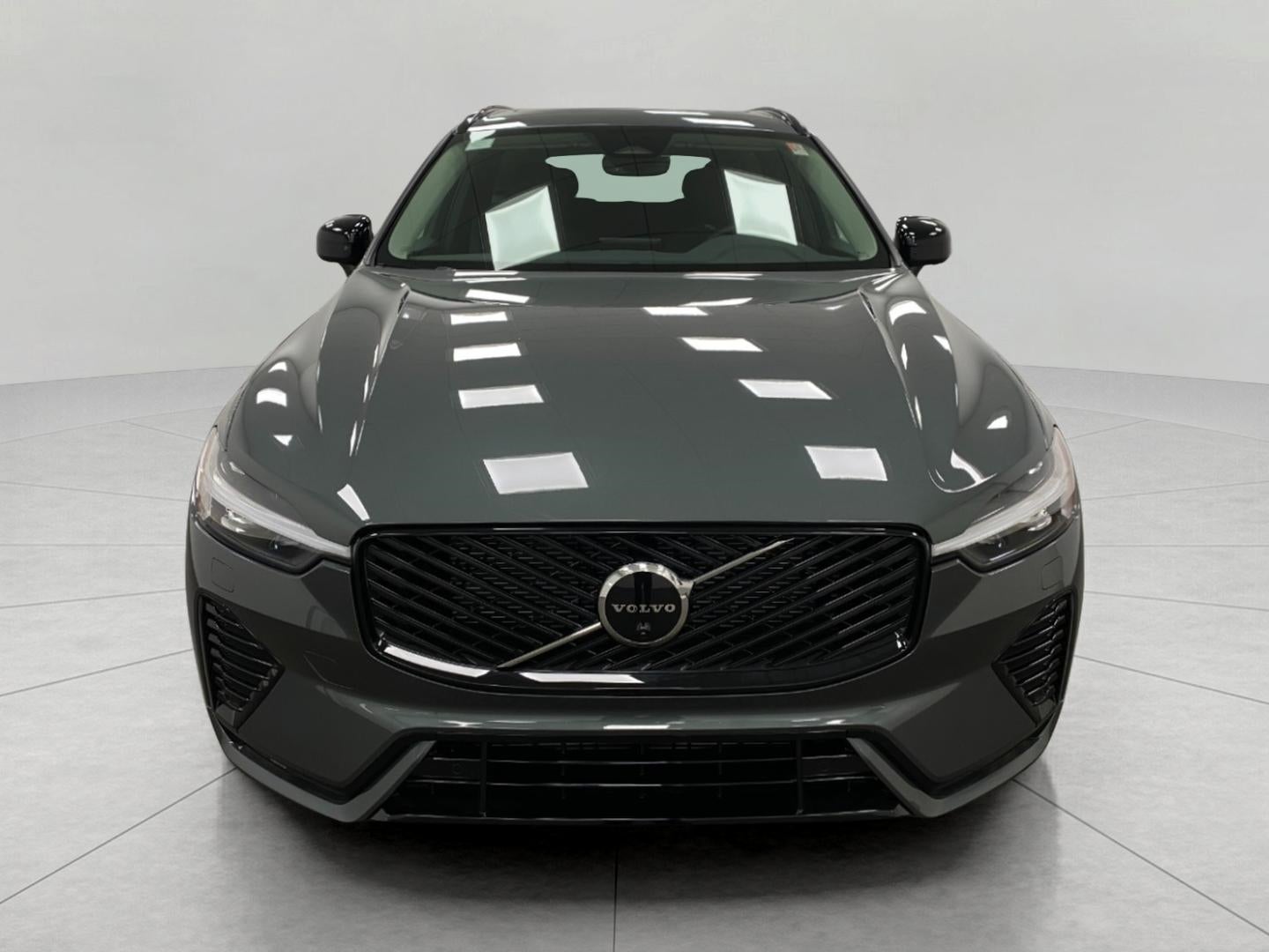 2026 Volvo XC60 B5 AWD Plus