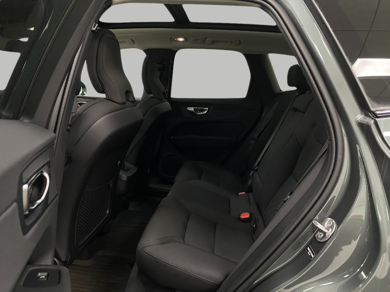 2026 Volvo XC60 B5 AWD Plus