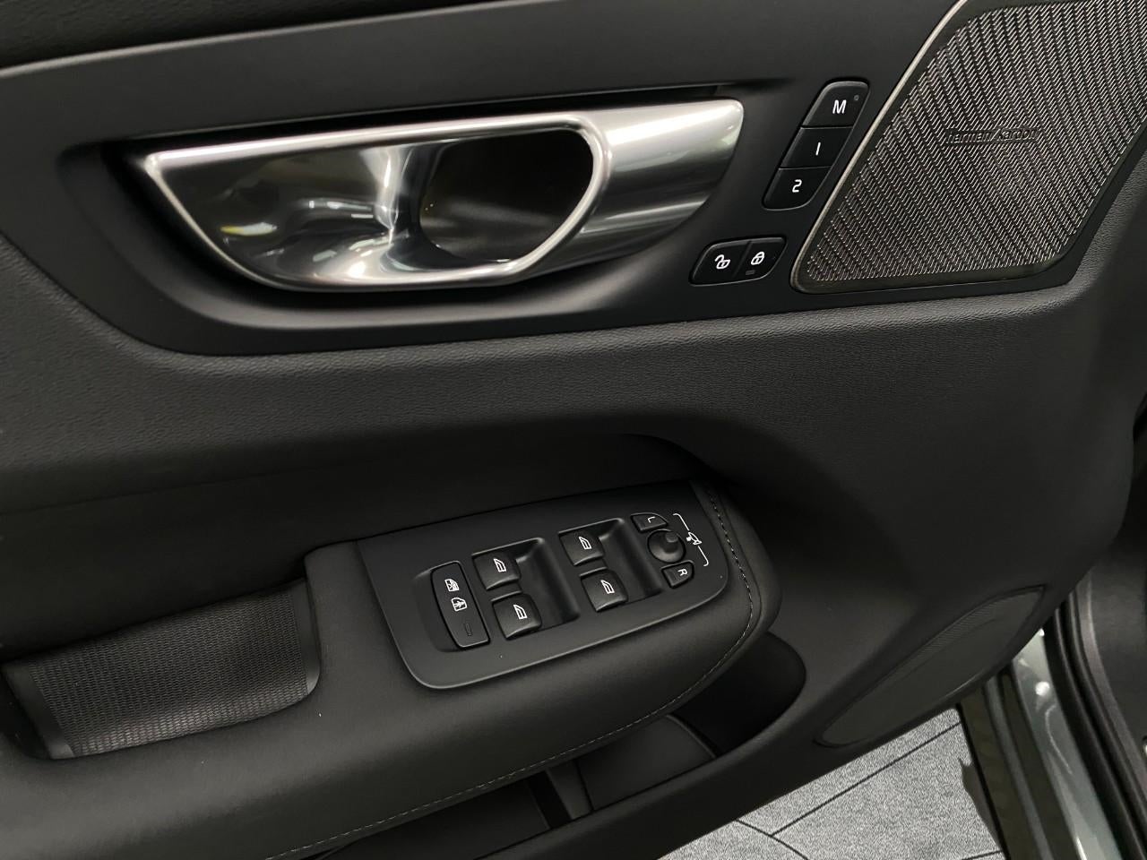 2026 Volvo XC60 B5 AWD Plus