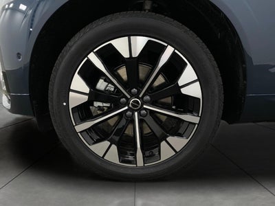 2026 Volvo XC60 B5 AWD Plus