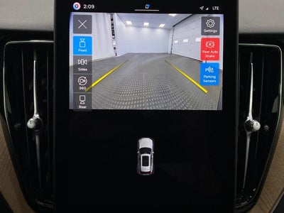 2026 Volvo XC60 B5 AWD Plus