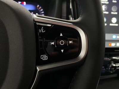 2026 Volvo XC60 B5 AWD Ultra Black Edition