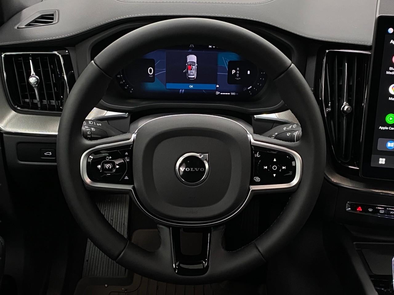 2026 Volvo XC60 B5 AWD Ultra Black Edition