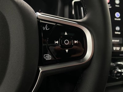 2026 Volvo XC60 B5 AWD Ultra Black Edition