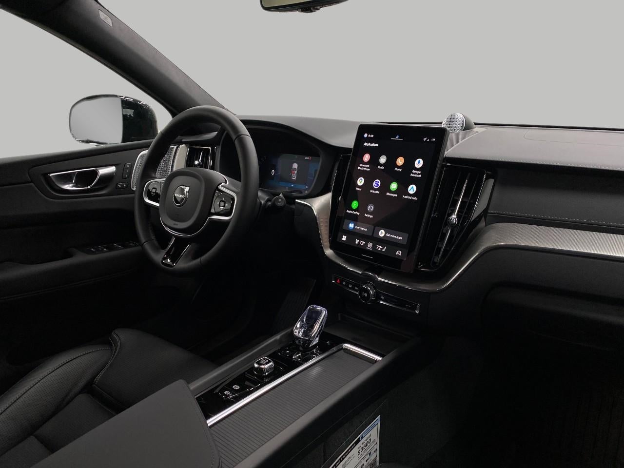 2026 Volvo XC60 B5 AWD Ultra Black Edition