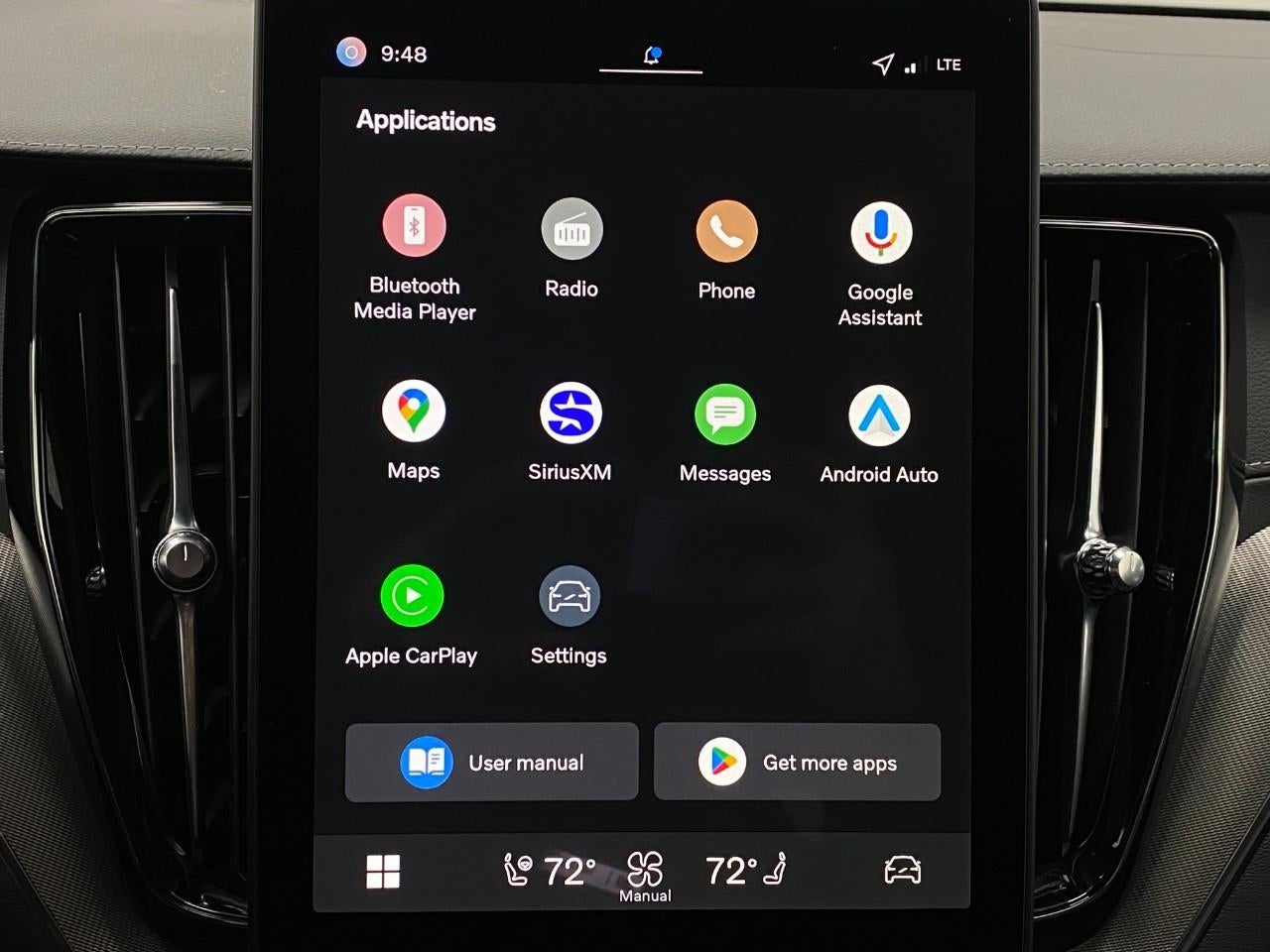 2026 Volvo XC60 B5 AWD Ultra Black Edition