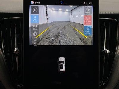 2026 Volvo XC60 B5 AWD Ultra Black Edition