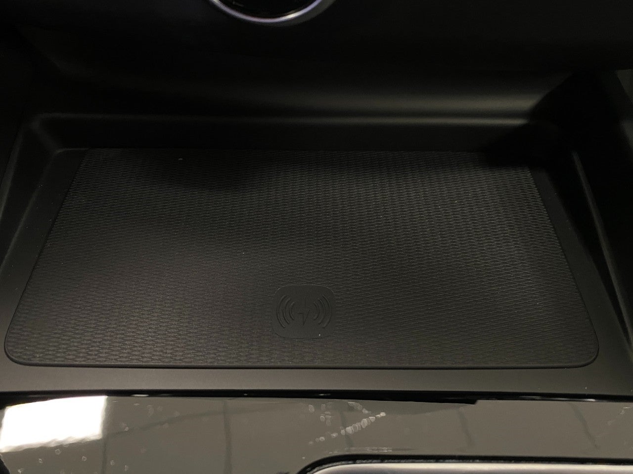 2026 Volvo XC60 B5 AWD Ultra Black Edition