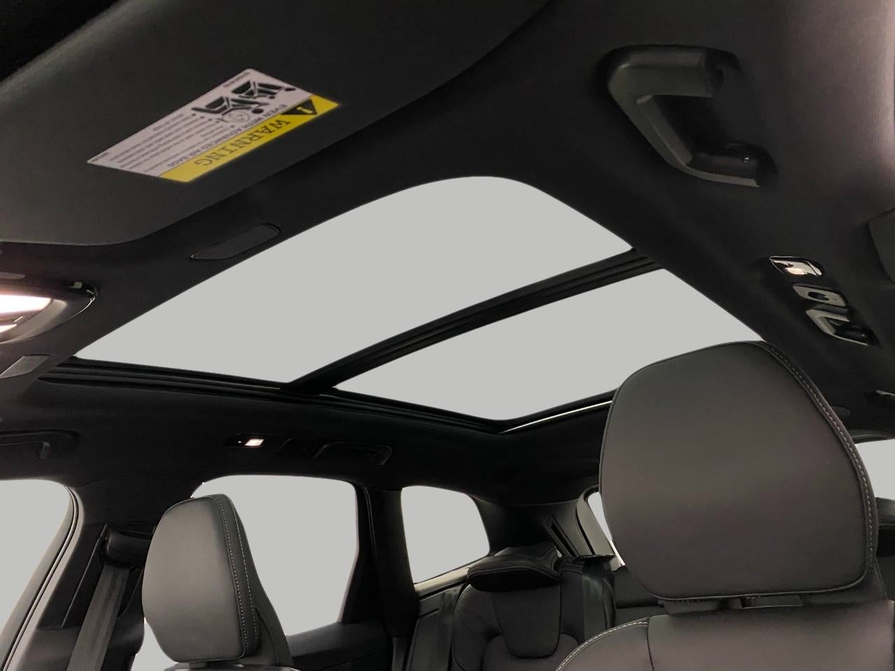 2026 Volvo XC60 B5 AWD Ultra Black Edition