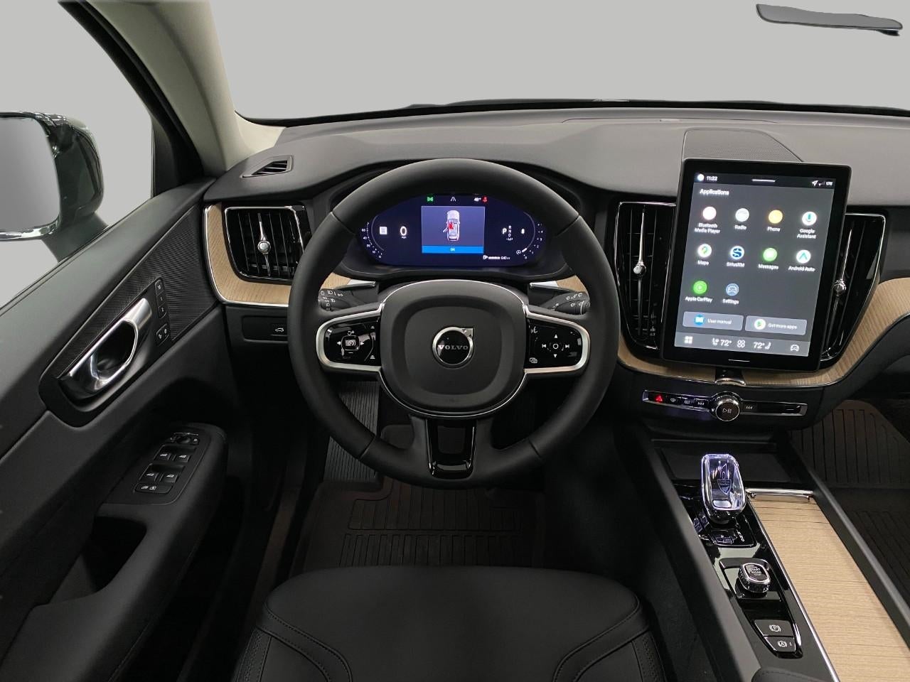 2026 Volvo XC60 B5 AWD Core