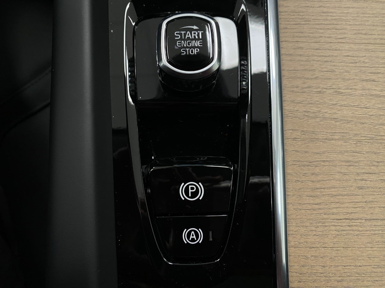 2026 Volvo XC60 B5 AWD Core