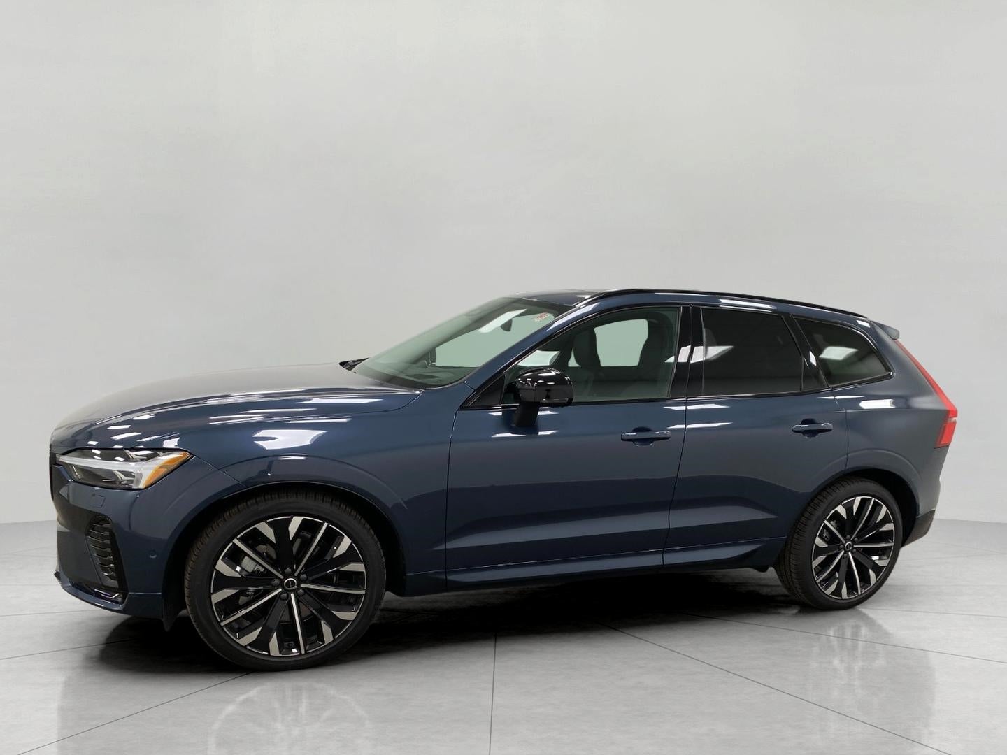 2026 Volvo XC60 B5 AWD Ultra