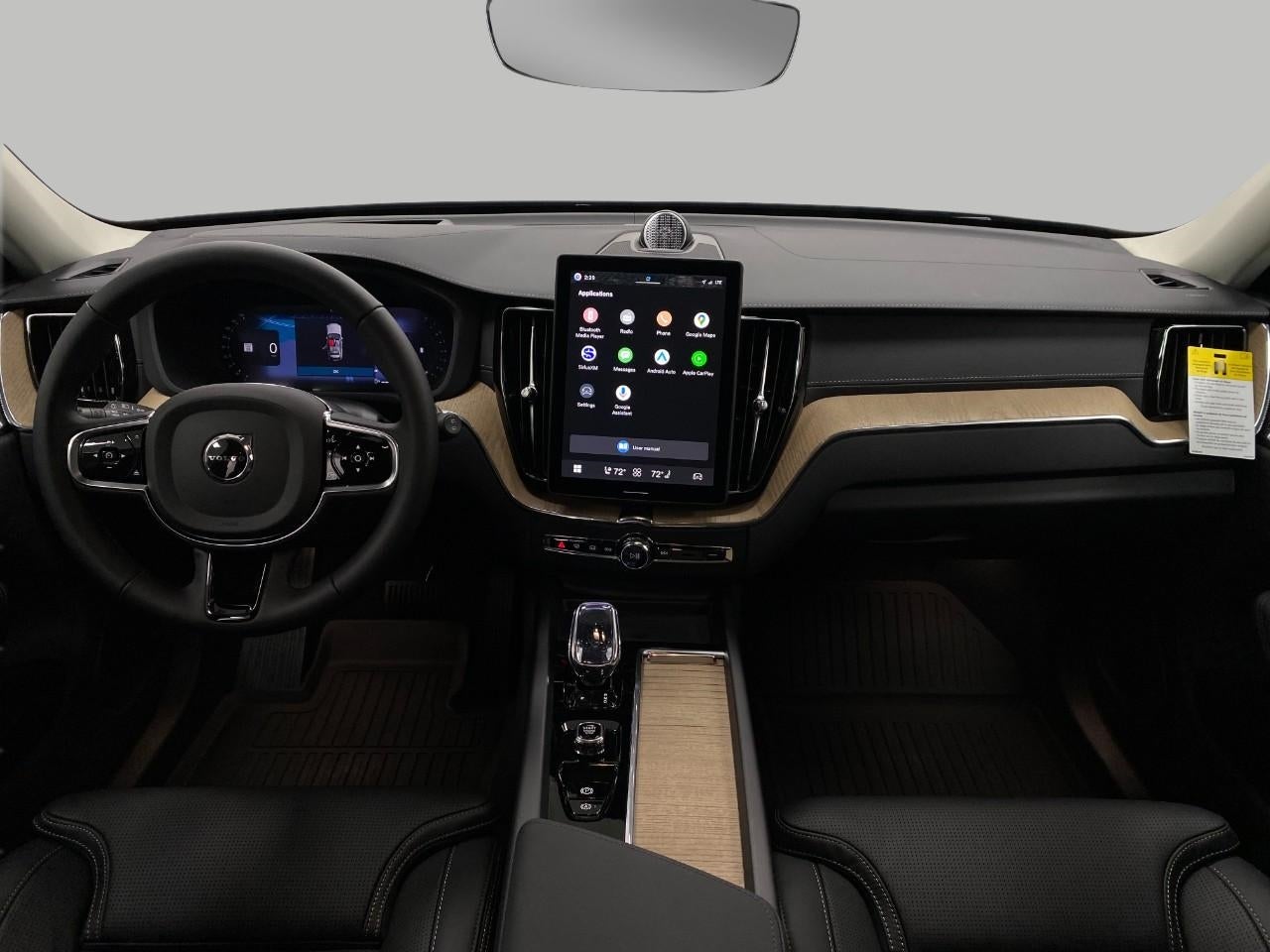 2026 Volvo XC60 B5 AWD Ultra
