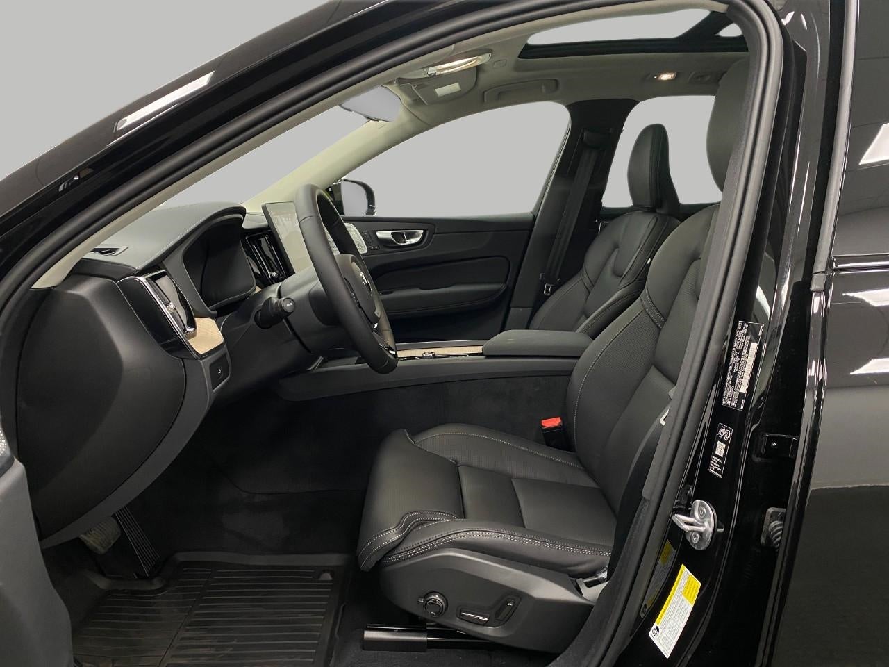 2026 Volvo XC60 B5 AWD Ultra