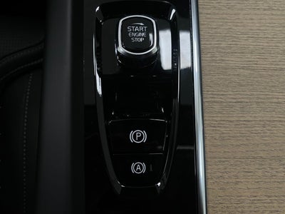 2026 Volvo XC60 B5 AWD Ultra